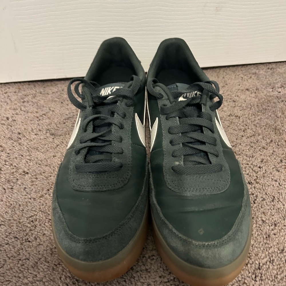 Nike Men's Dark Green Sneakers with Gum Sole